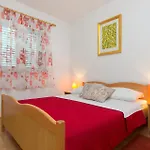 2 Bedroom In * Srima